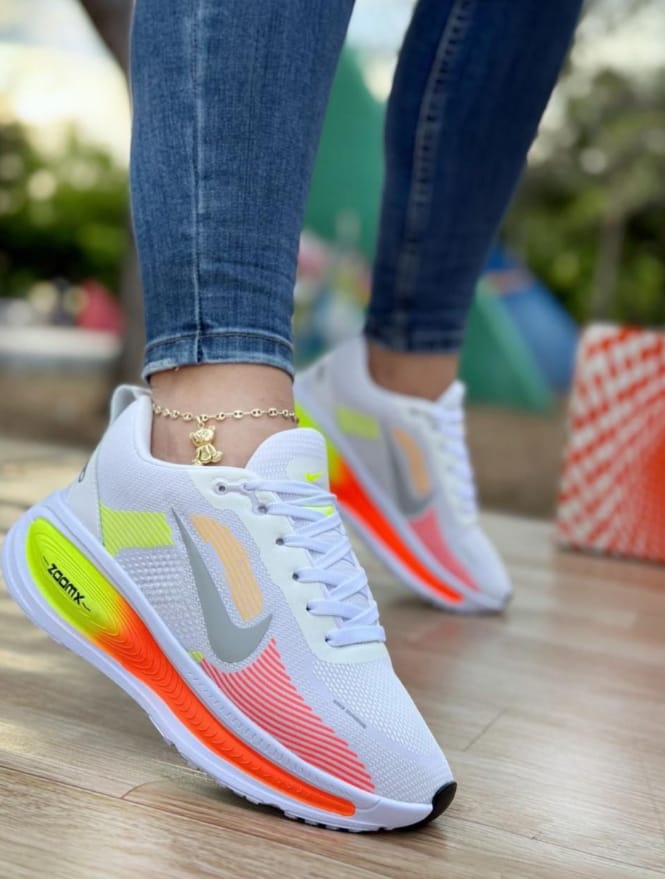 Nike Vomero Dama Mt